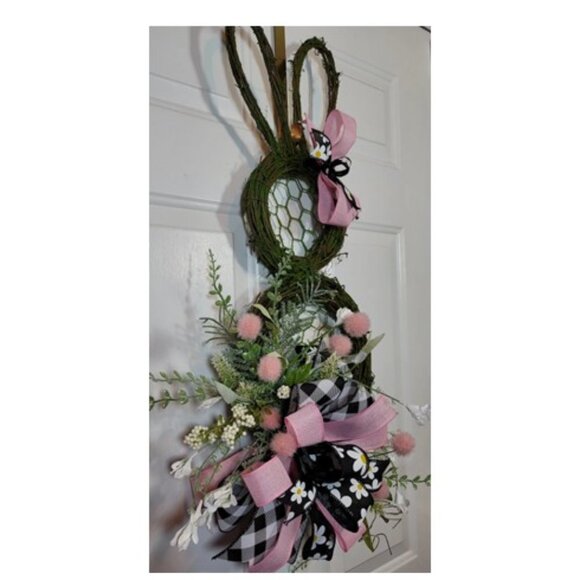 Mossy Grapevine Bunny Wreath, Mossy Rabbit Wreath, Spring Easter Bunny Wreath - Picture 4 of 9